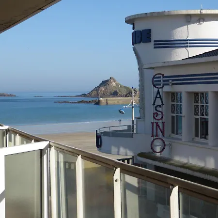 Les Bains Vue Lejlighed